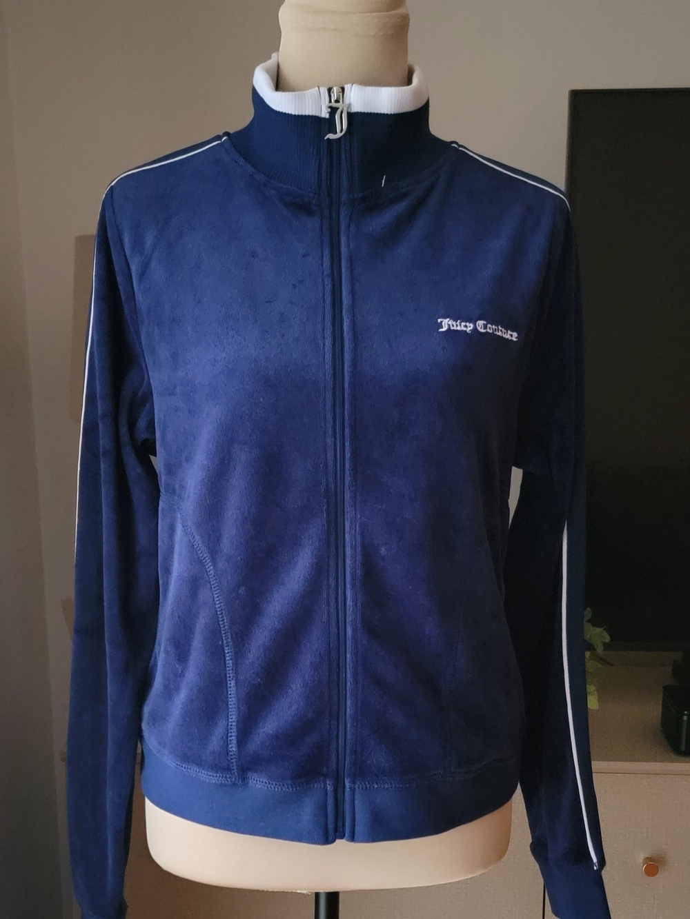 JUICY COUTURE Navy Velvet Velour Juicy Anyone? Tennis Jacket - Size L - NWT